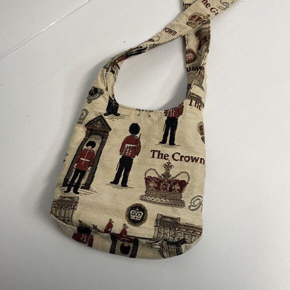 Signare Tapestry Royal Guard Shoulder Crossbody Bag Print Allover Size Small - Picture 4 of 7